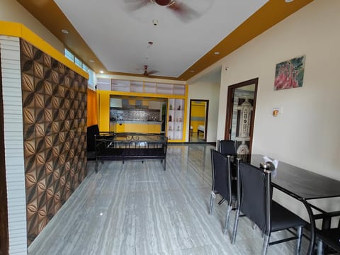 Yellow House Condo in Mysuru