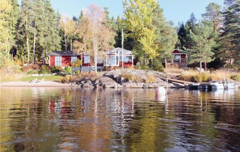 Awesome Home In Sffle With House Sea View Haus in Västra Götaland County
