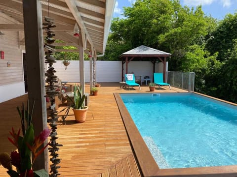 Balcony/Terrace, Sea view, Swimming pool