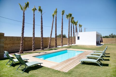 Forja solo para familias House in Chiclana de la Frontera