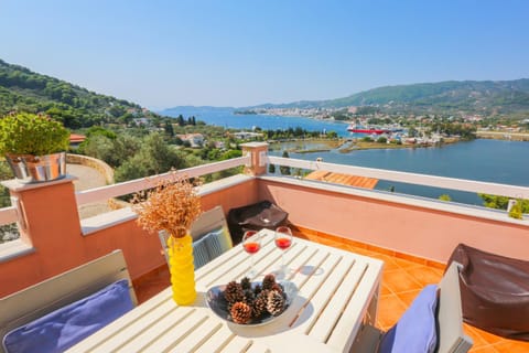 Balcony/Terrace, City view, Lake view, Sea view