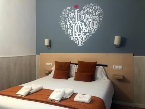 Hostal Live Natura Barcelona Bed and Breakfast in Barcelona