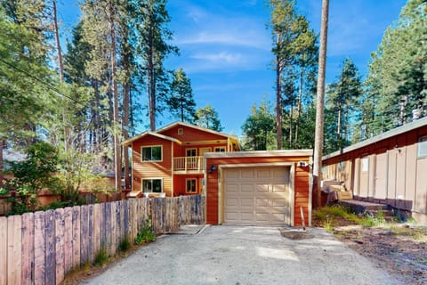 Cellador Charms House in South Lake Tahoe