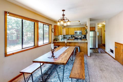 Northwoods Townhomes Unit B House in Truckee