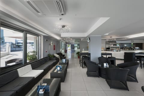 Lounge or bar, Seating area