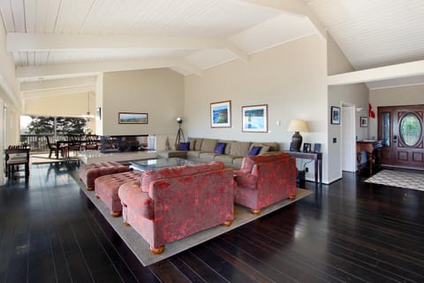 Oleada Estate Haus in Pebble Beach