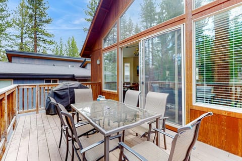 Jacarillo Escape House in South Lake Tahoe