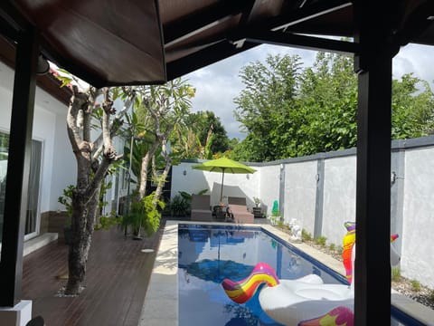 cozy private villa jimbaran 4 bed room 3 bath room Villa in Kuta Selatan