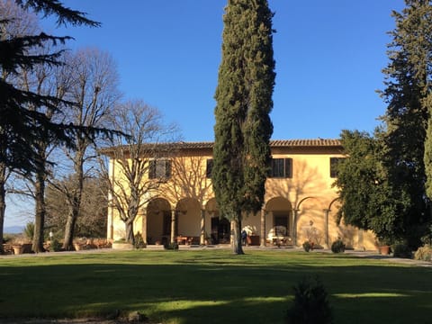 Facade/entrance, Day, Winter, Garden view