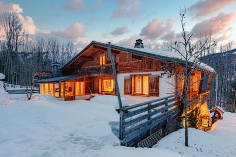 Property building, Natural landscape, Winter, Mountain view