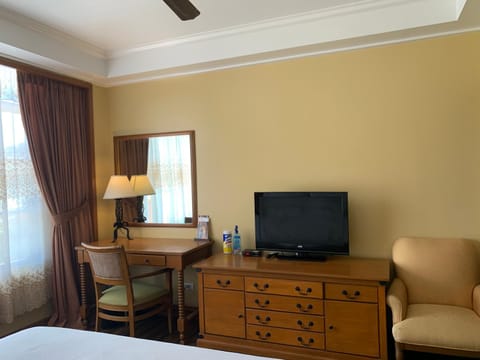 The Manor Hotel Baguio Private Unit Superior Room with Garden View Apartahotel in Baguio