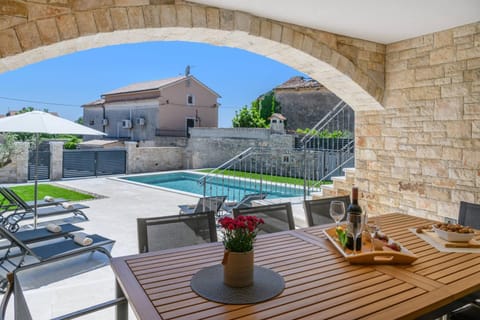 Balcony/Terrace, Pool view