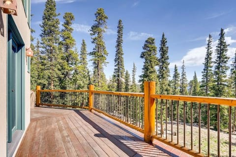 Lovely Home with Great Views and Private Hot Tub - Porcupine Slopes House in Park County