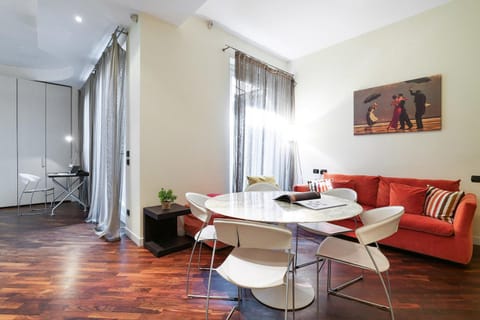 Contempora Apartments - Liberty One Bedroom Apt. Apartment in Milan