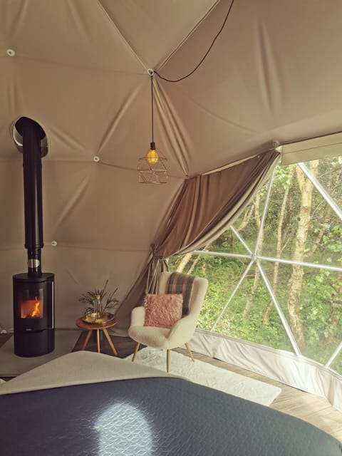 Natural landscape, Bedroom, flat iron