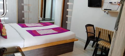 Homestayinn Hotel in Ahmedabad