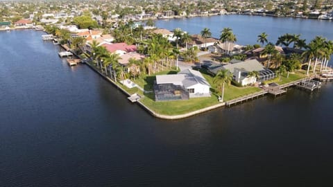 VILLA SOLEADA Pool/Spa House in Cape Coral