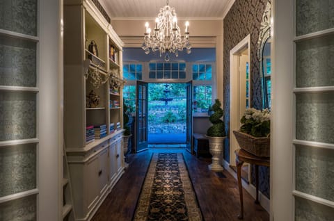 Facade/entrance, Library, View (from property/room), Lobby or reception, Decorative detail, Garden view