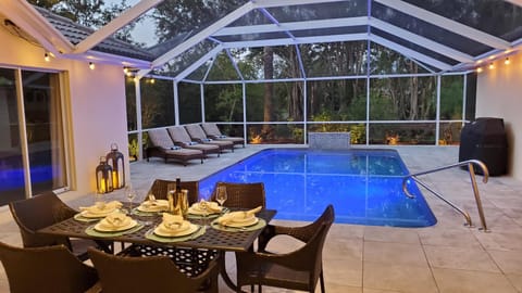 Seating area, Dining area, Garden view, Pool view, Swimming pool