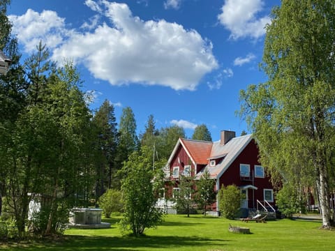 Property building, Garden