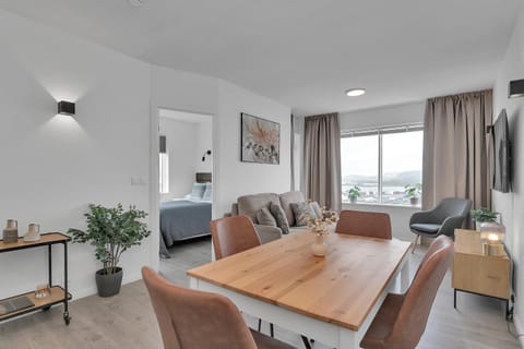 Lovely 1 Bedroom Apartment - Perfect Panorama View Apartment in Reykjavik