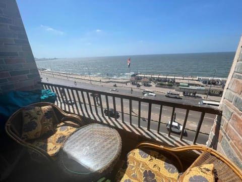 Amazing Sea View 2 bedroom apartment Condominio in Alexandria