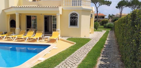 Vila Rosada Villa in Quarteira