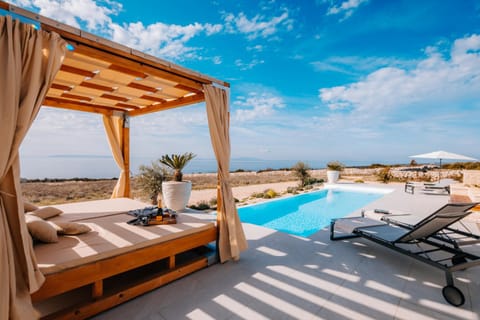 Patio, Day, Natural landscape, View (from property/room), Balcony/Terrace, Sea view, Swimming pool, sunbed