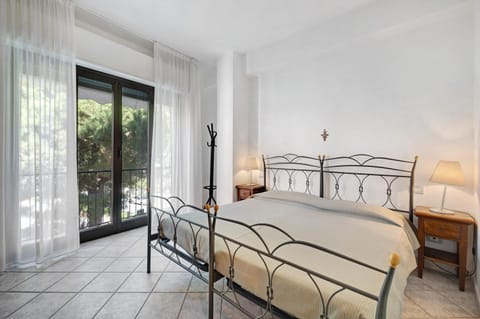 Property building, Living room, Bedroom