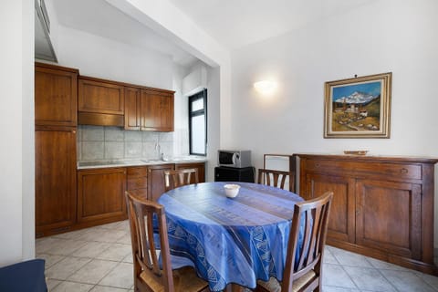 18 Mehari Condo in Varigotti