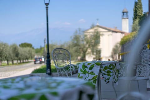 B&B Il Piccolo Paradiso Bed and Breakfast in Salo