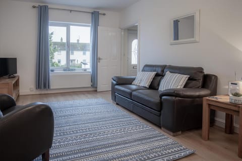 Shorelands - 1 Bedroom Apartment - Manorbier Apartment in Wales