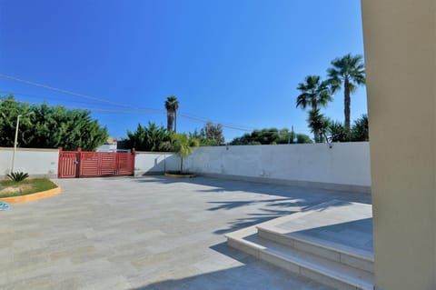 Patio, Patio, Inner courtyard view