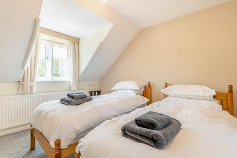 Elvington Cottage - Family-friendly cheerful house at the heart of the Cotswolds Haus in Bourton-on-the-Water