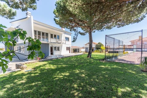 Villa Rosa Brava Villa in Costa da Caparica