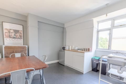 Trendy 1 Bedroom Apartment in Kings Cross Apartment in London Borough of Islington