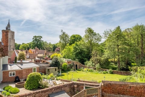 Heavenly 16th century cottage in pretty rural village - Swan's Nest House in Babergh District