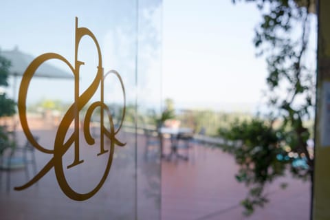 Day, Property logo or sign