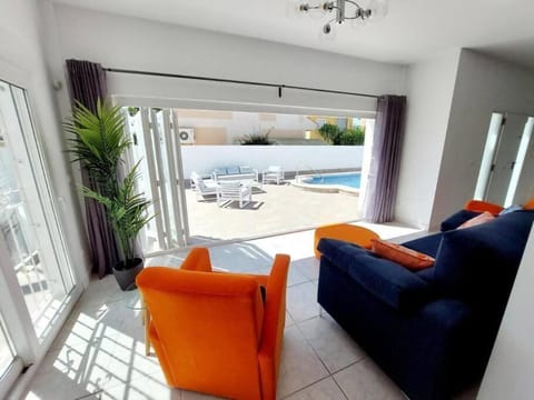 Balcony/Terrace, Living room, sunbed