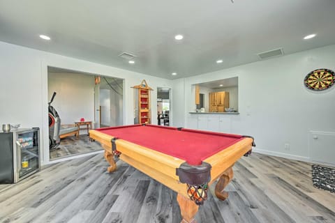 Stylish Basecamp 6850 - 2 Blocks to Downtown! Casa in Williams
