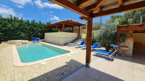 Villa Vivi. Piscina, idro, giardino e condizionatore Villa in Quartu Sant'Elena