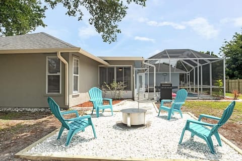Family friendly 4BR Home in St Lucie Cty with Pool, BBQ and Firepit! House in Port Saint Lucie