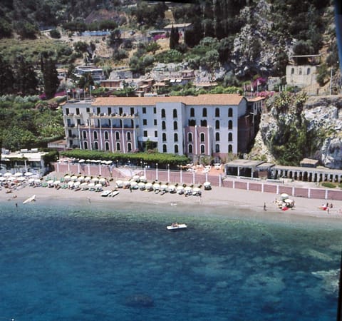 Property building, Beach