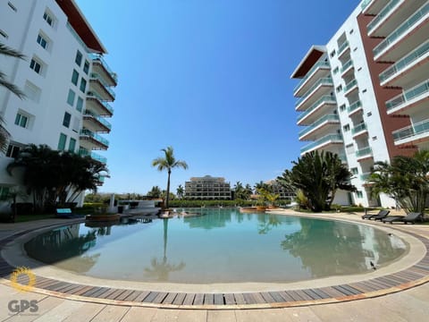 Property building, Pool view