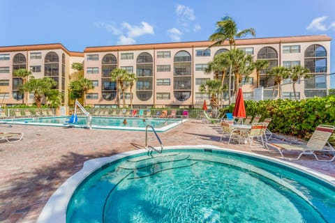 Anglers Cove C-404 Apartment in Marco Island