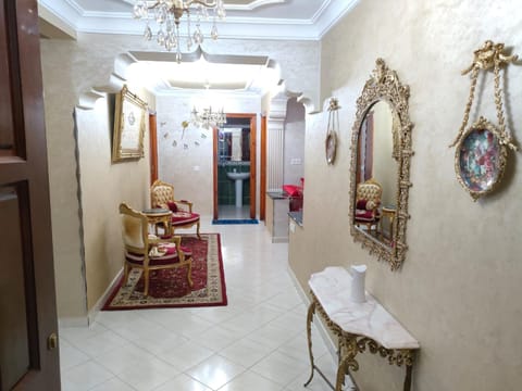 Joli Appartement Climatisé pour un séjour formidable Condo in Tangier