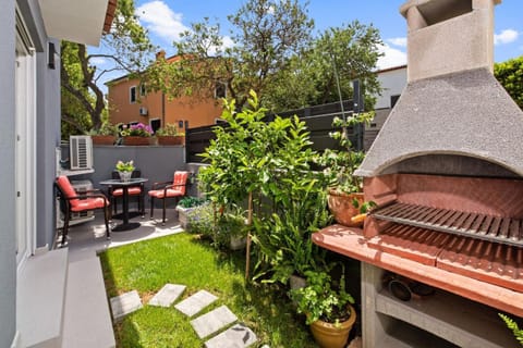 Patio, Garden, Garden view