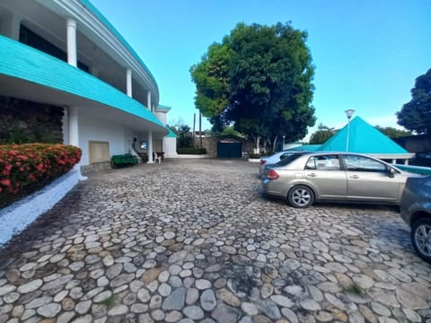 Patio, Garden, Parking