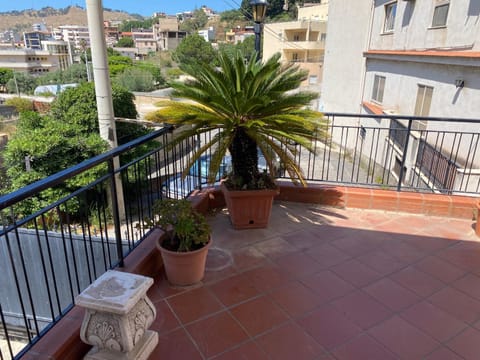 Balcony/Terrace, Photo of the whole room