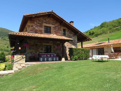 Casa Cordancas House in Cantabria